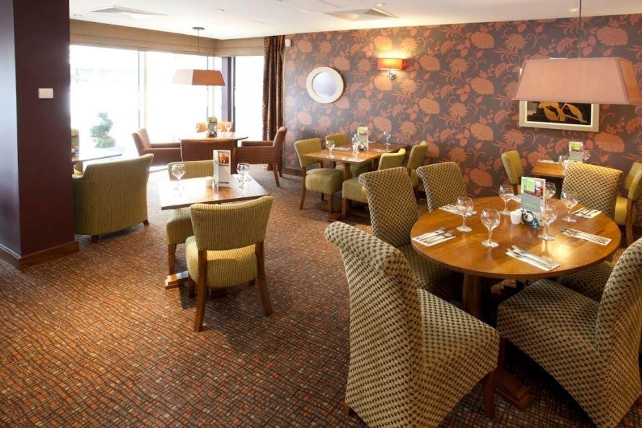 Premier Inn Inverness Centre - River Ness Eksteriør billede