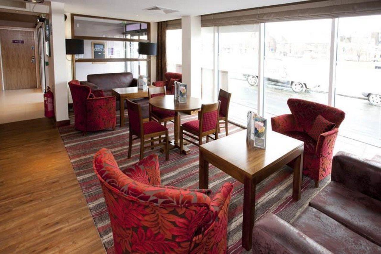 Premier Inn Inverness Centre - River Ness Eksteriør billede